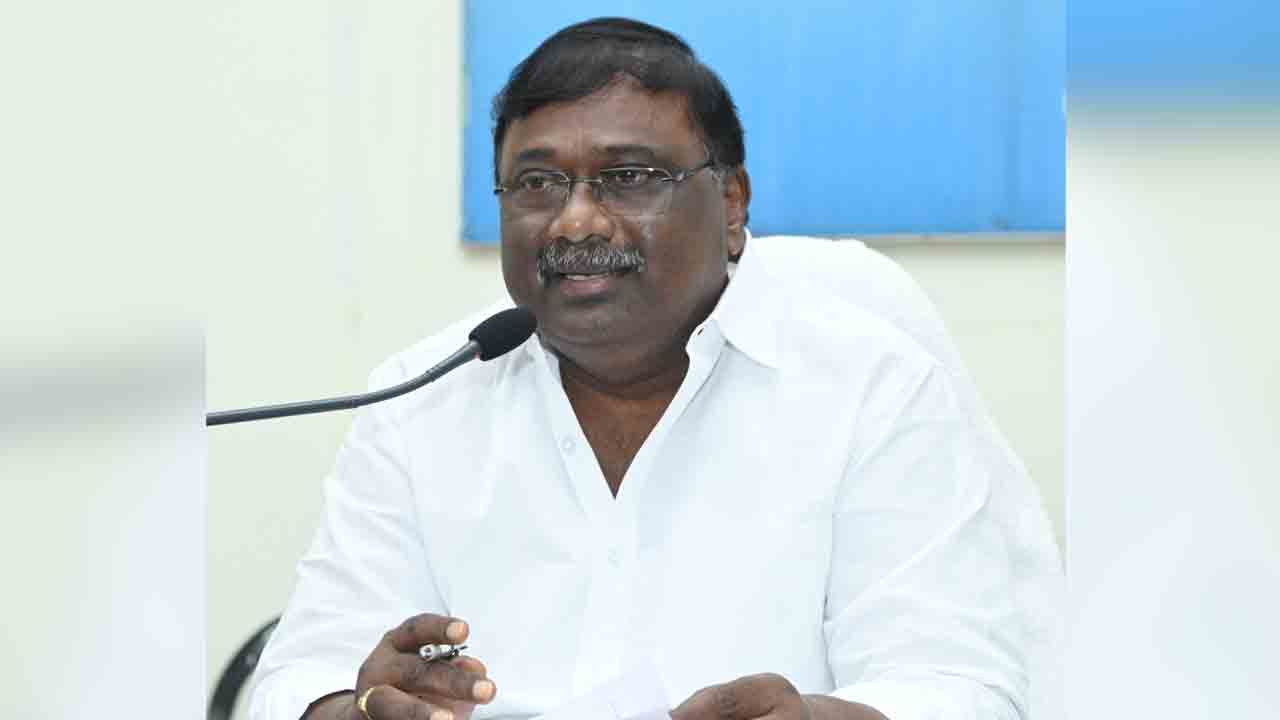 ప్రభుత్వ పథకాలను పకడ్బందీగా అమలు చేయాలి