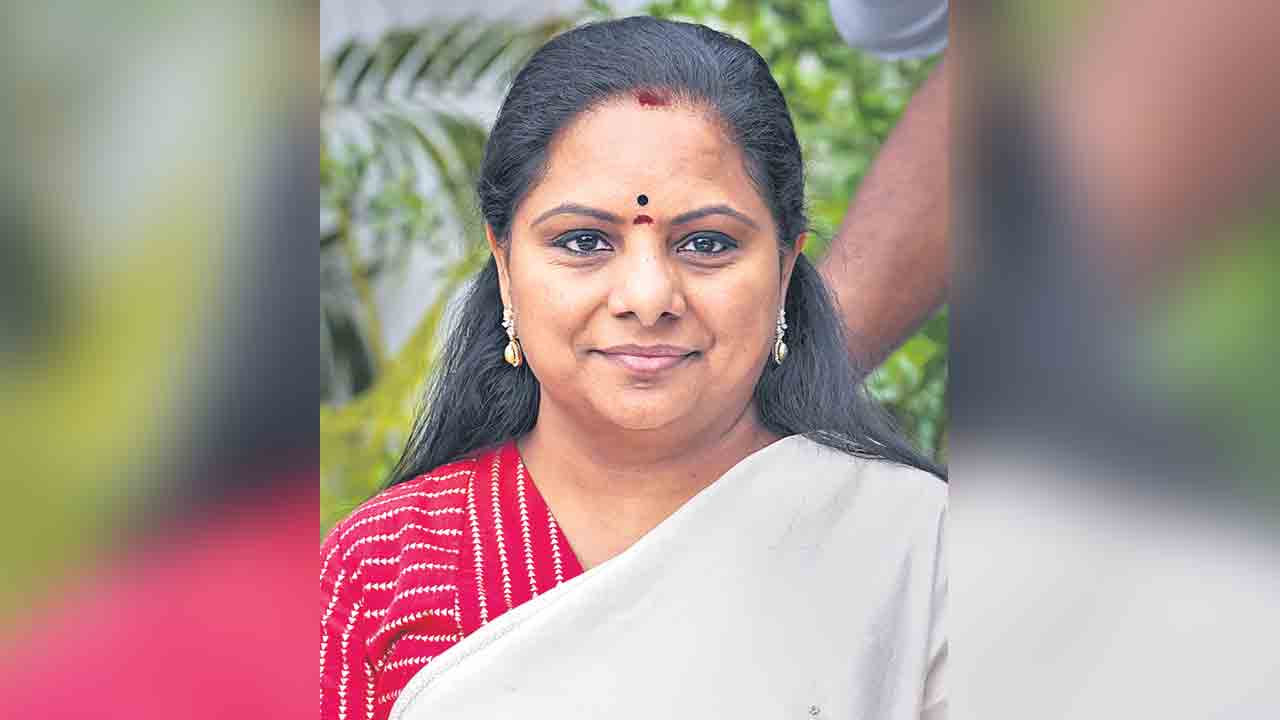 చరిత్ర శోధకుడు‘కందకుర్తి’కి ఎమ్మెల్సీ కవిత అభినందన