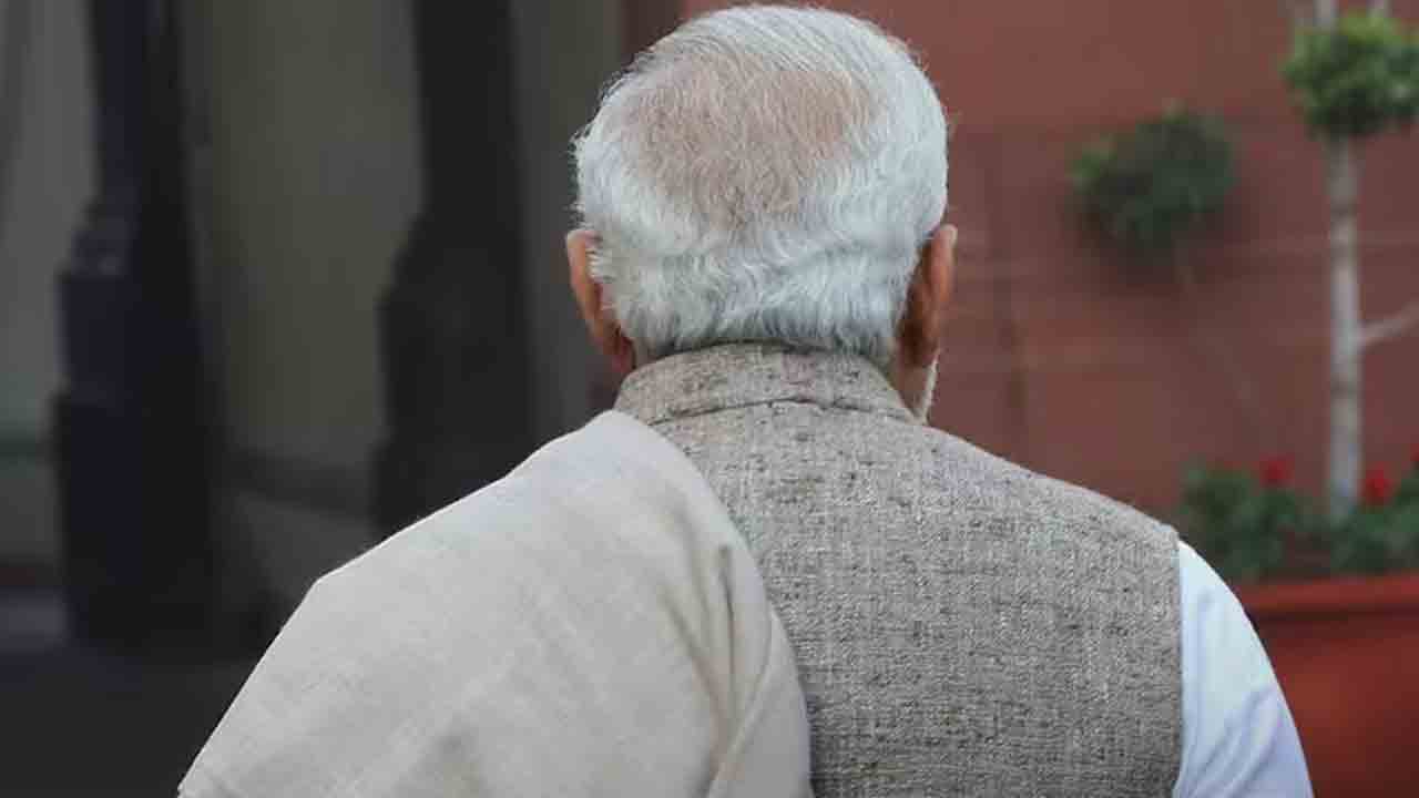 PM Modi |  విదేశీ మీడియాకు ముఖం చాటేస్తున్న మోదీ!.. దేశంలోని సమస్యలపై ప్రశ్నిస్తారనేనా ఈ భయం?