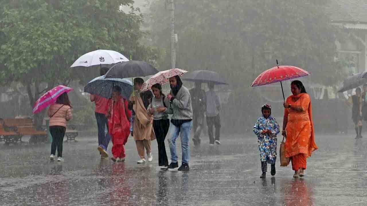 Rain Update |  రాష్ట్రంలో రాగల రెండు రోజులు మోస్తరు నుంచి భారీ వర్షాలు