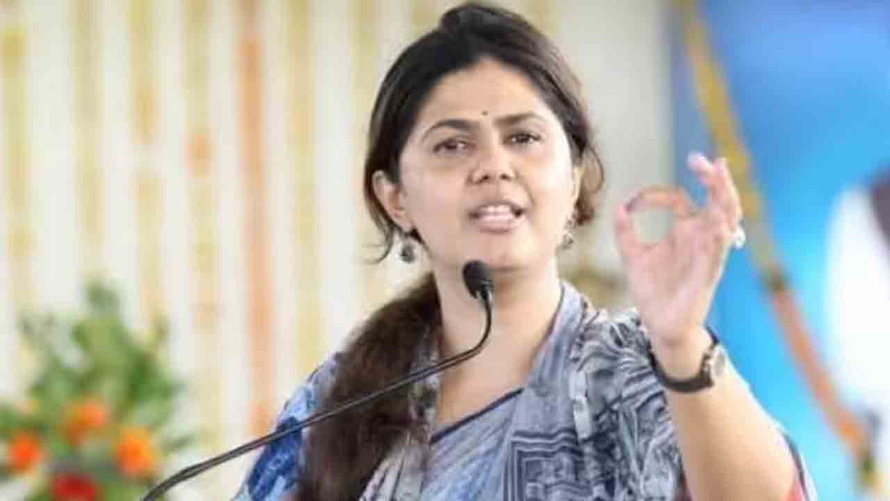 పంకజముండే ఫ్యాక్టరీలో జీఎస్టీ సోదాలు