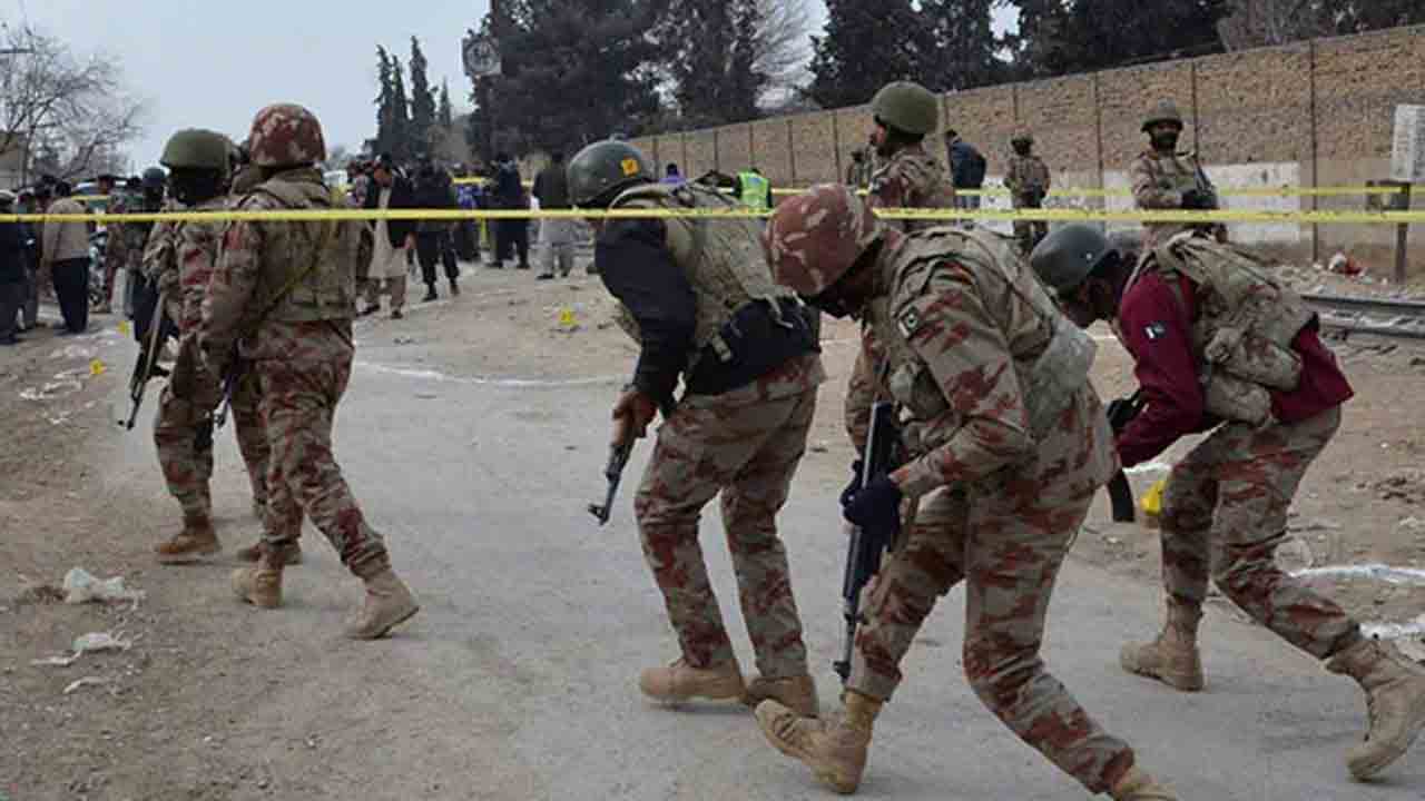 Pakistan Soldiers | మరోసారి రెచ్చిపోయిన ఉగ్రవాదులు.. నలుగురు పాక్‌ సైనికులు మృతి