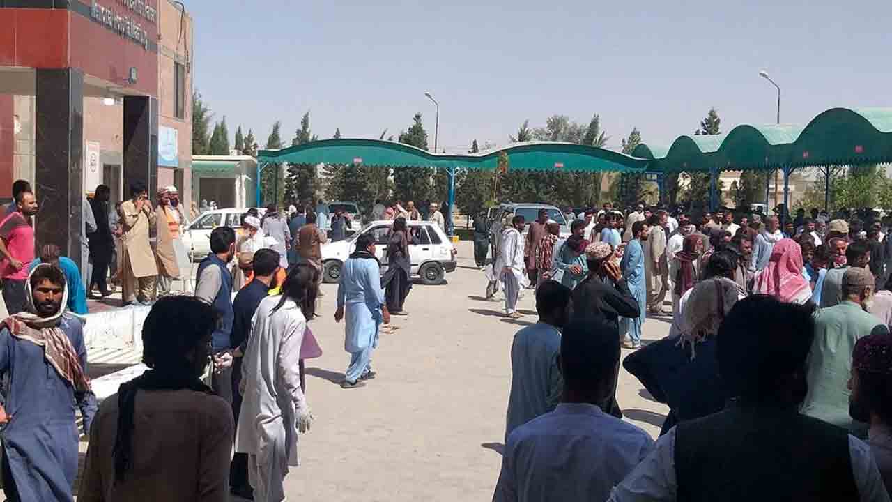 Suicide Blast | వరుస దాడులతో దద్దరిల్లిన పాక్‌.. గంటల వ్యవధిలోనే రెండు సూసైడ్ బ్లాస్ట్స్‌.. 55 మంది మృతి