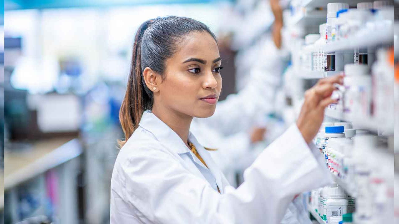 Pharmacy courses | ఫార్మసీ కౌన్సెలింగ్‌కు 16,717 మంది హాజరు