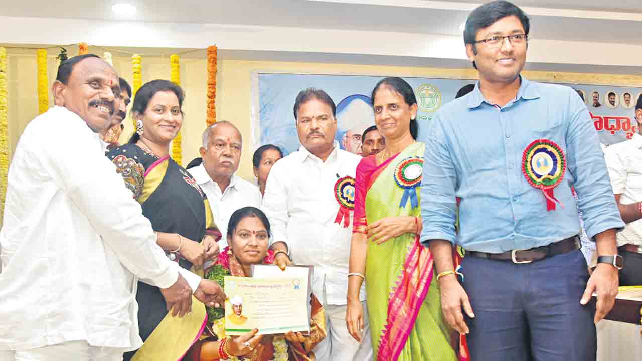 గురువే స్ఫూర్తి