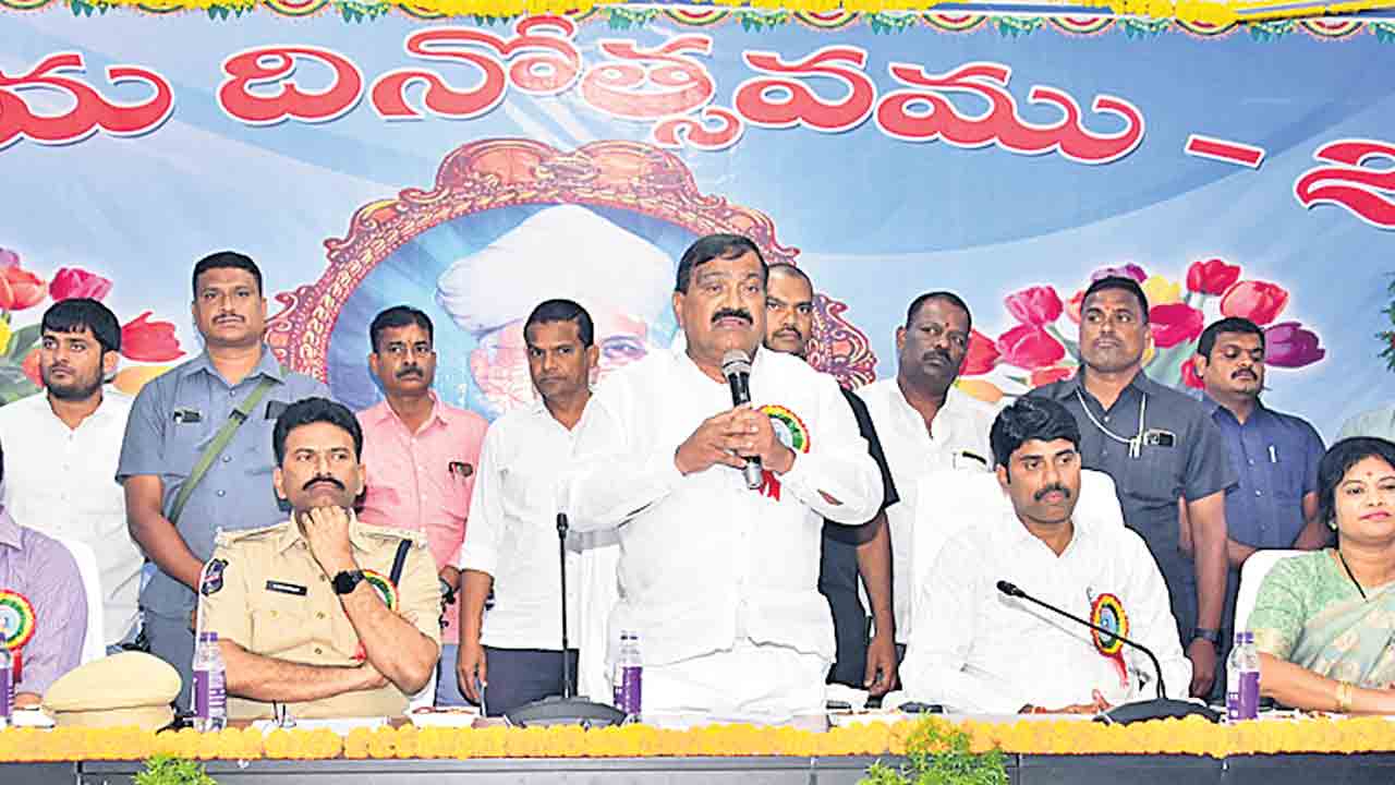 ప్రజలు అప్రమత్తంగా ఉండాలి