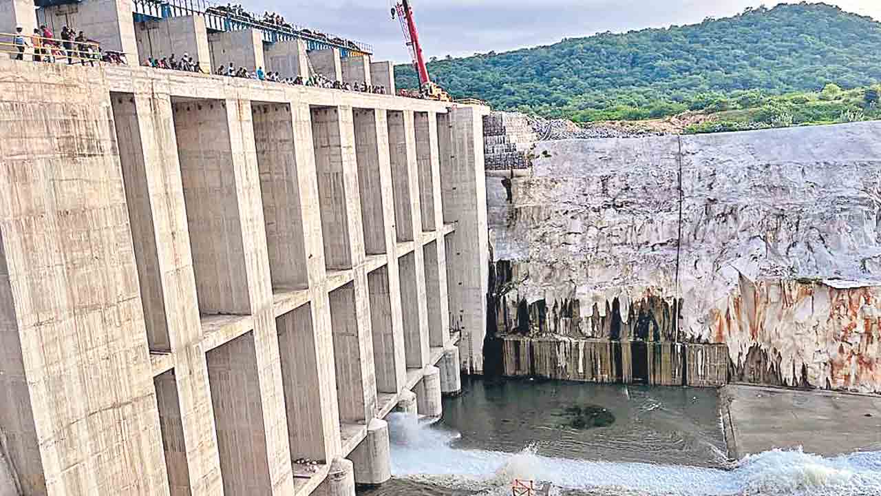 రాష్ట్రంలో సంక్షేమ విప్లవం