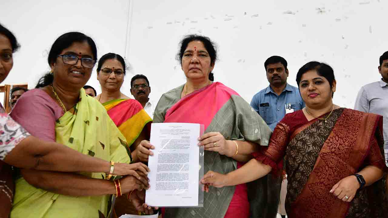 Telangana | రిటైర్మెంట్‌ తర్వాత అంగన్‌వాడీ టీచర్లు, హెల్పర్లకు ఆసరా పింఛన్లు.. మరిన్ని తీపికబుర్లు చెప్పిన తెలంగాణ ప్రభుత్వం