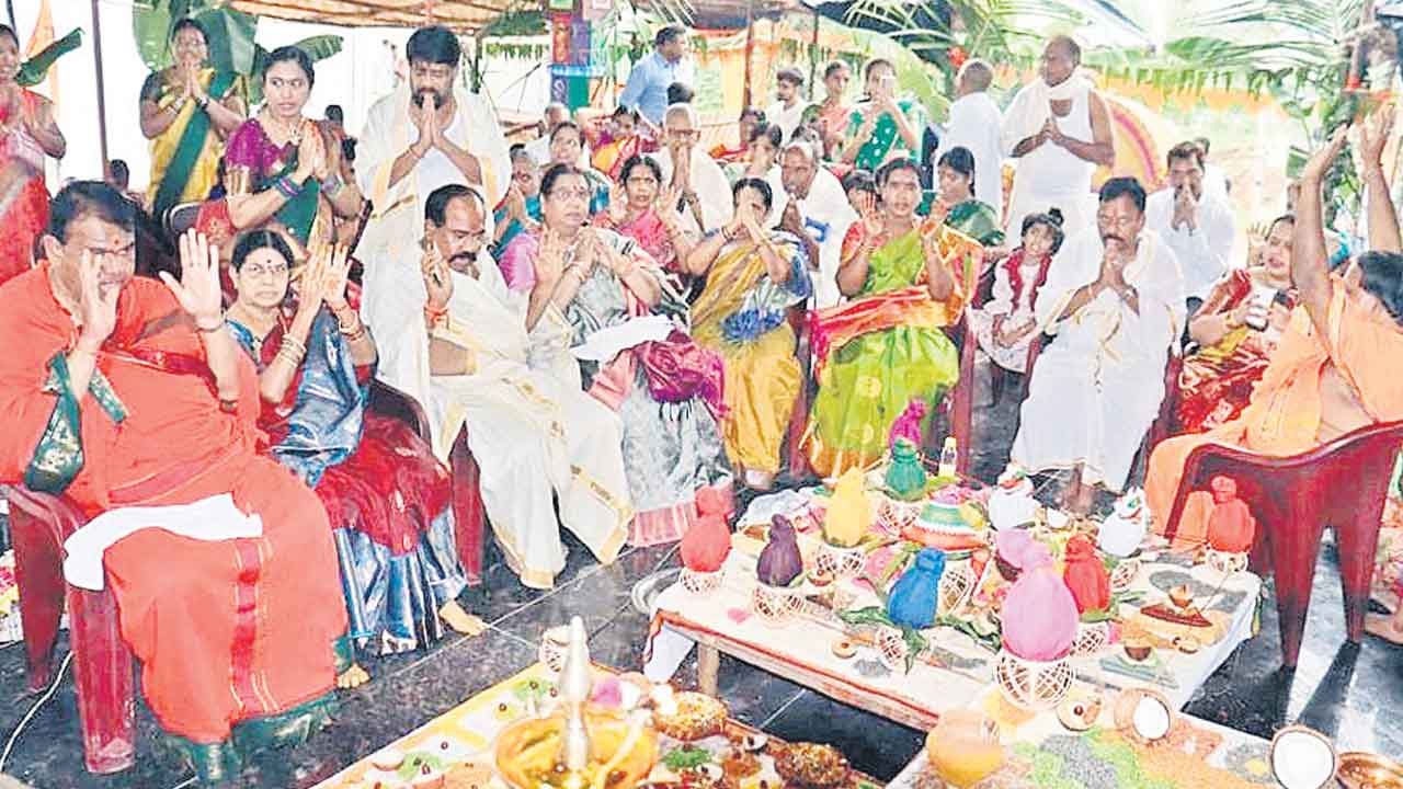 వైభవంగా సీతారాముల విగ్రహ ప్రతిష్ఠాపనోత్సవం