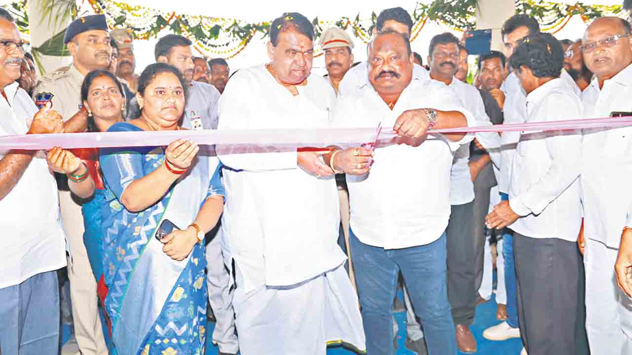 అభివృద్ధిలో కాంగ్రెస్‌, బీజేపీ విఫలం