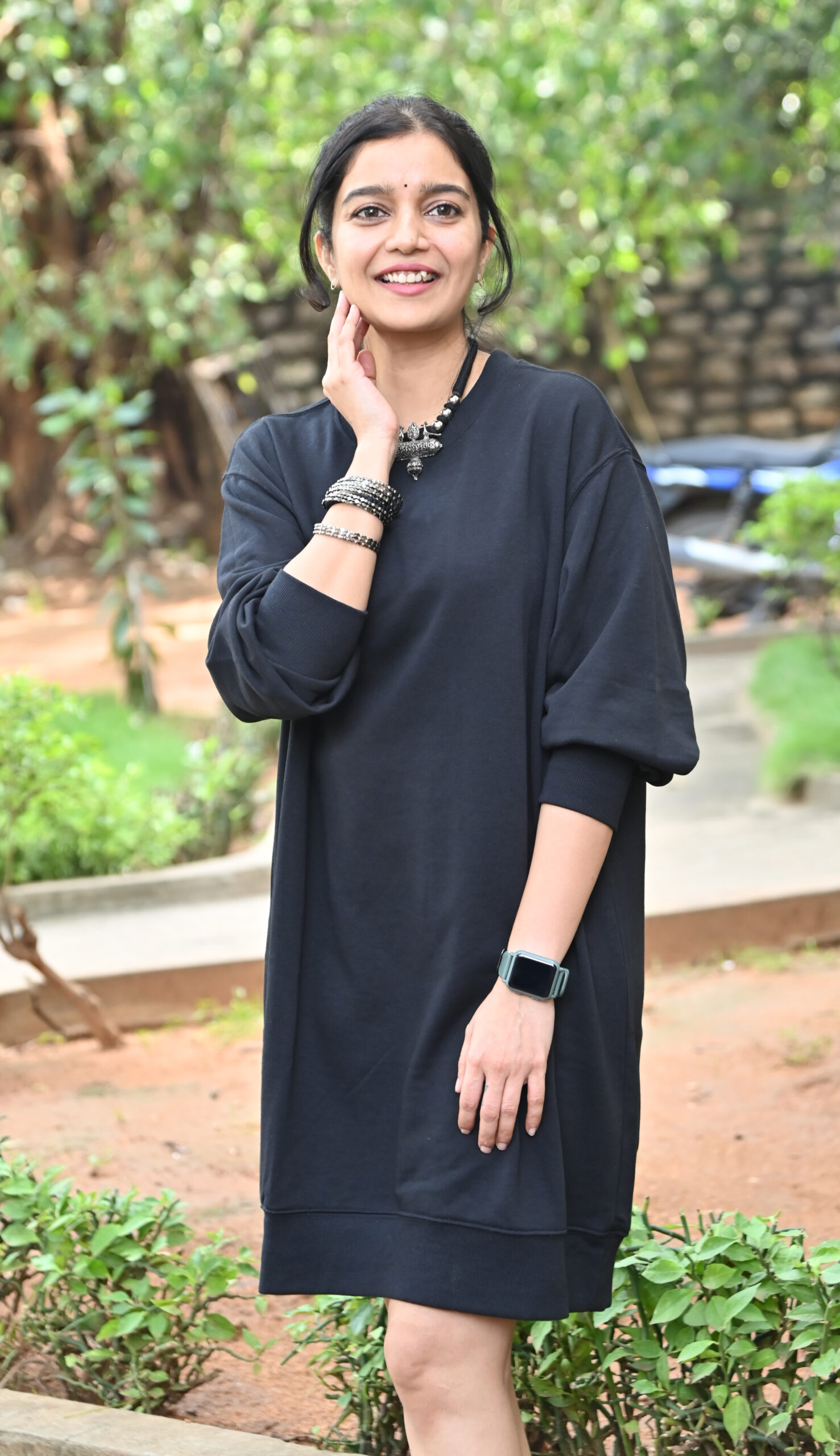 Swathi Reddy At Month Of Madhu Movie Press Meet