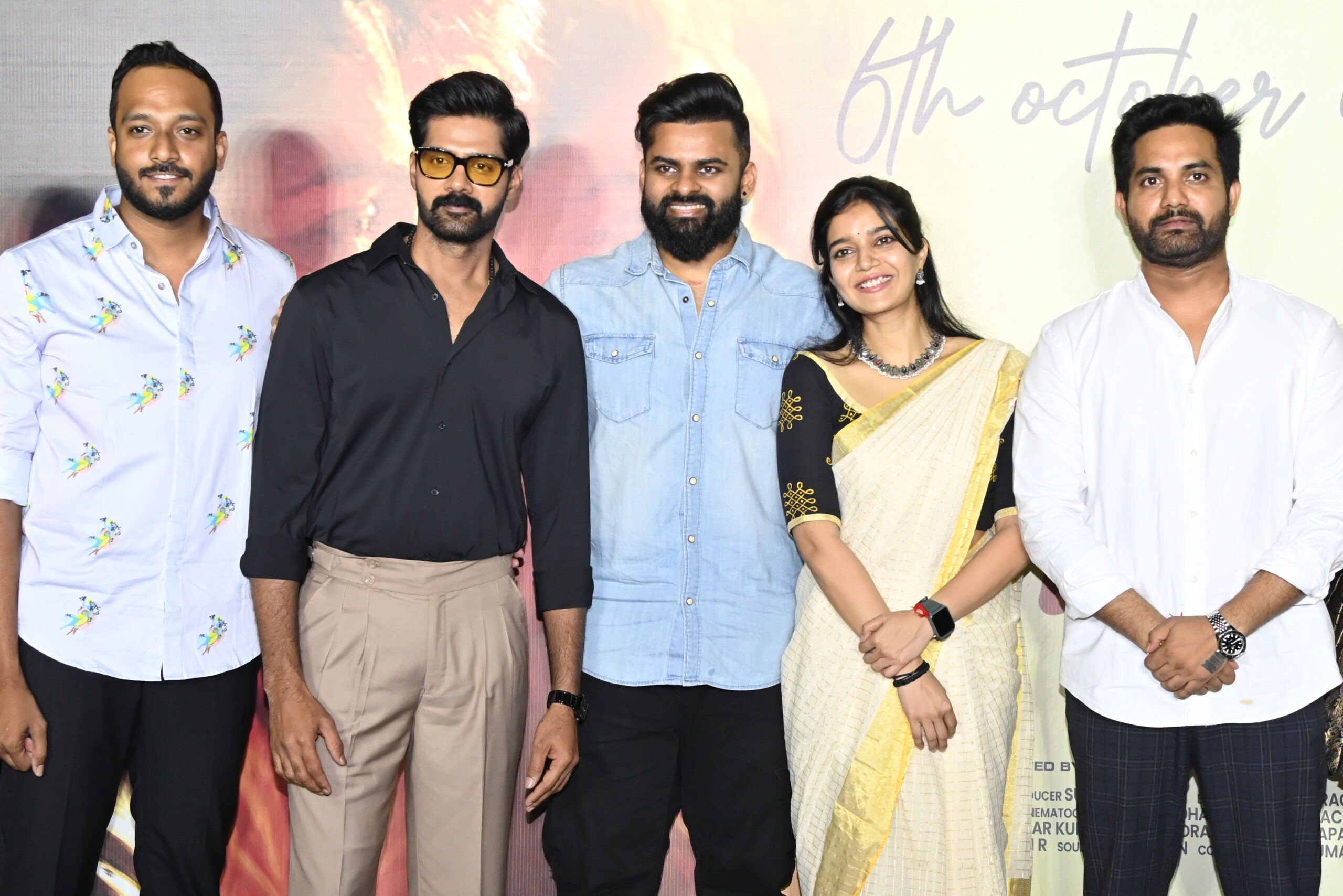 Swathi Reddy At Month Of Madhu Movie Trailer Launch