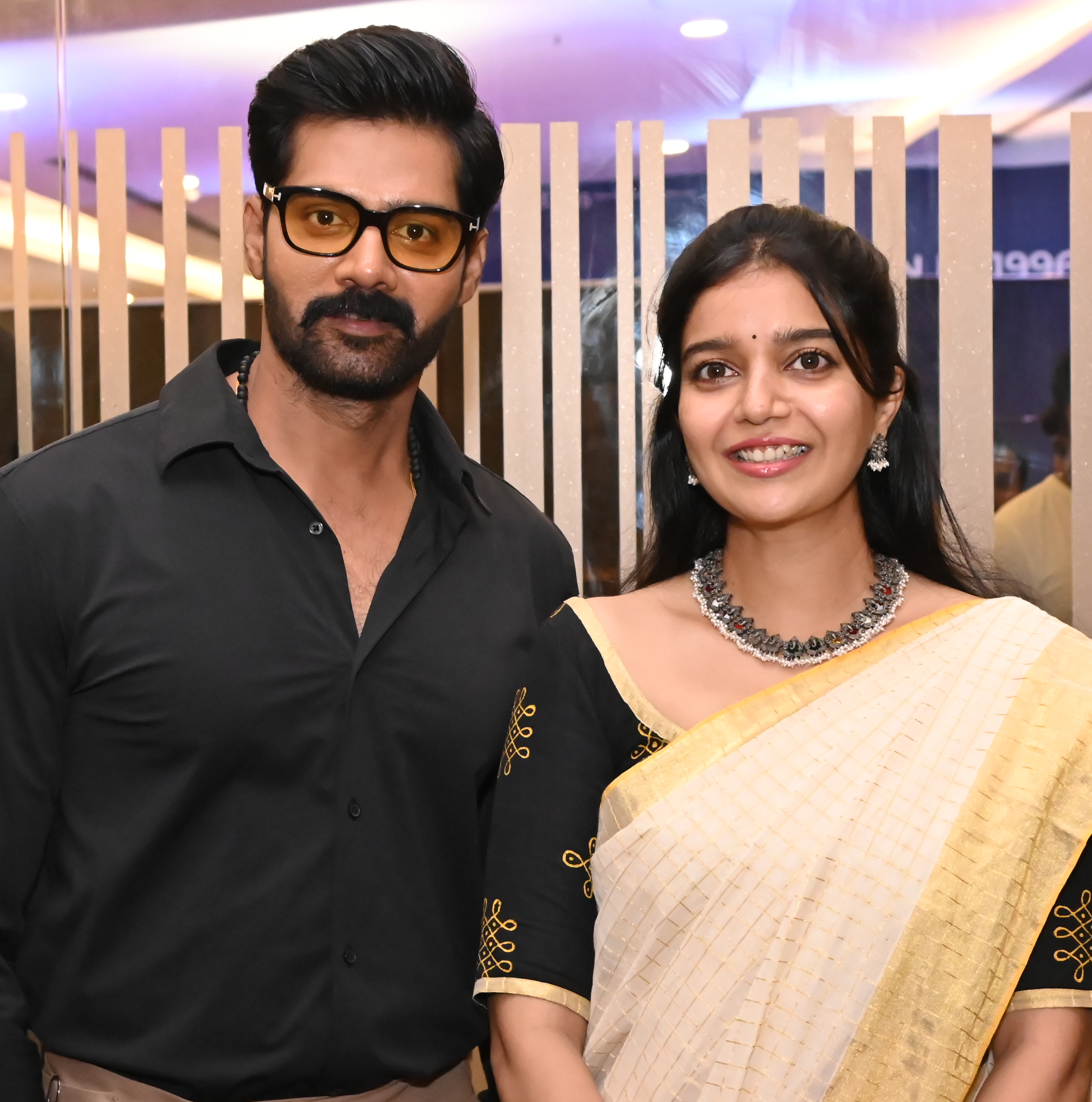 Swathi Reddy At Month Of Madhu Movie Trailer Launch