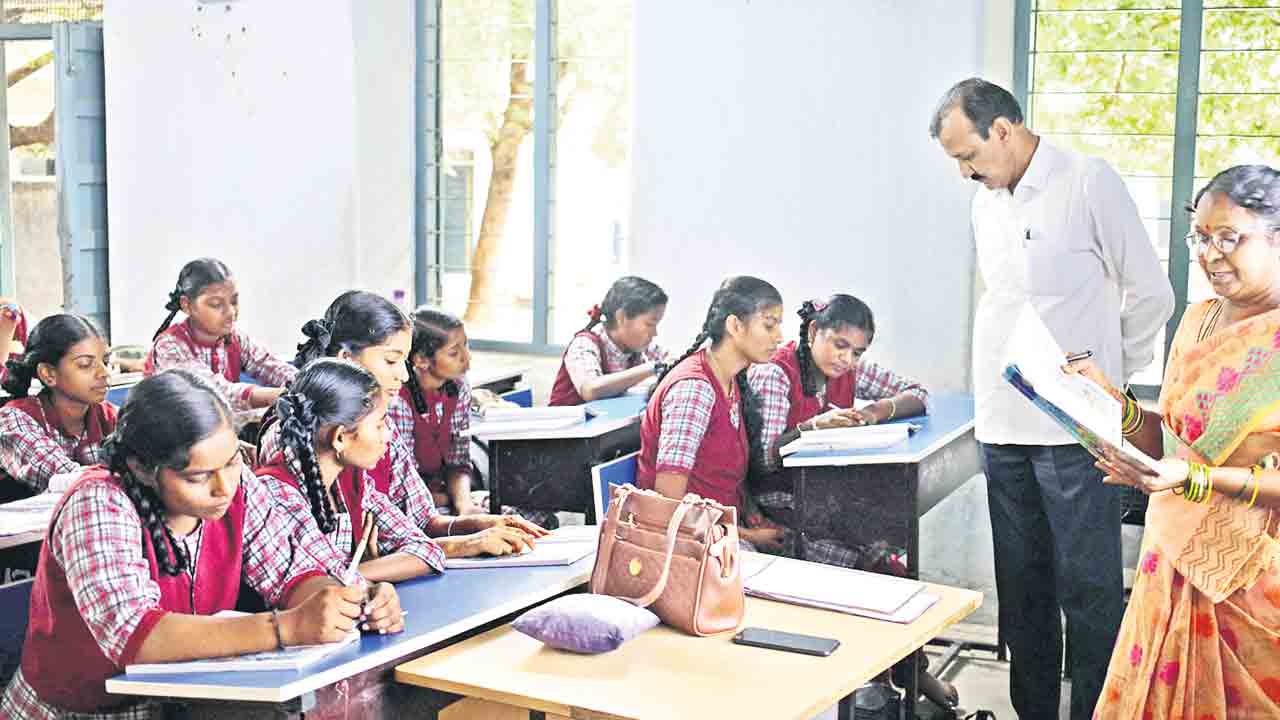 ఇక టీచర్స్‌ రిక్రూట్‌మెంట్‌