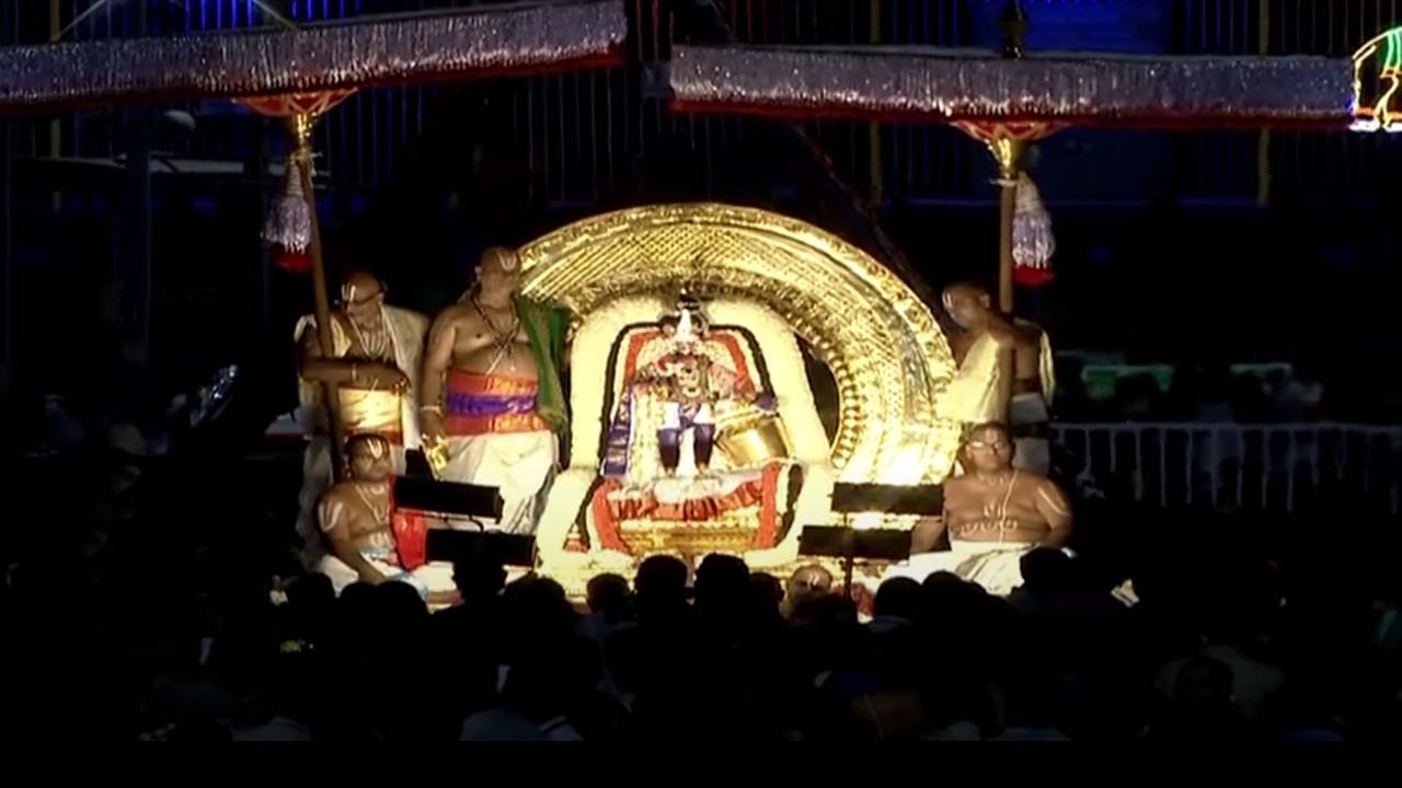 Brahmotsvams | చల్లని వెన్నెల్లో విహరించిన తిరుమలేశుడు.. వైభవంగా చంద్రప్రభ వాహనసేవ..