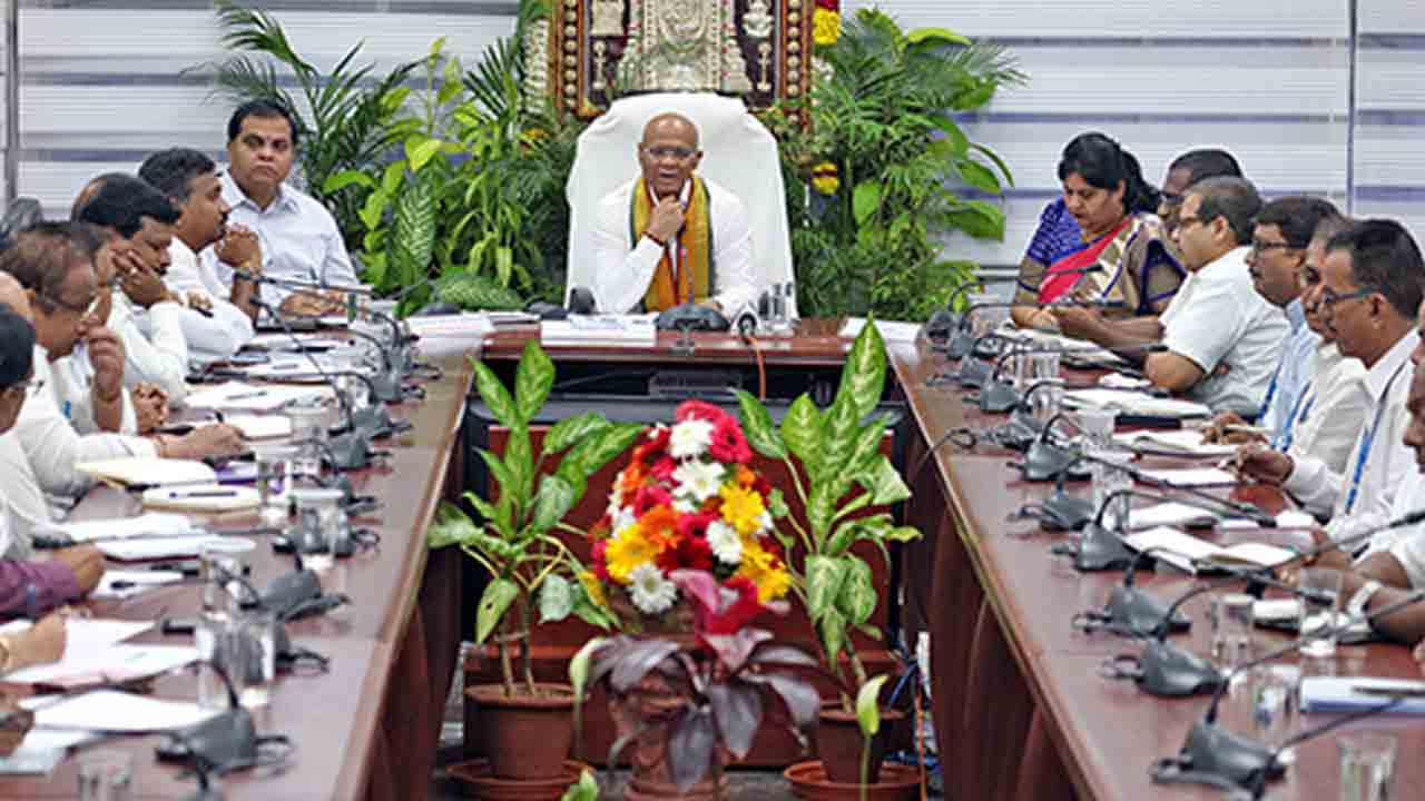 Tirumala | మిల్లర్ల నుంచి బియ్యం కొనుగోలుచేసి అన్నప్రసాదాల‌ నాణ్యత పెంచుతాం :ఈవో ఎవి.ధర్మారెడ్డి