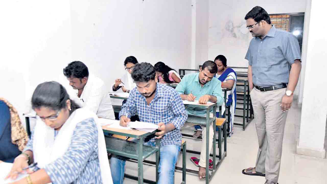 29 నుంచి బీ ఫార్మసీ తరగతులు