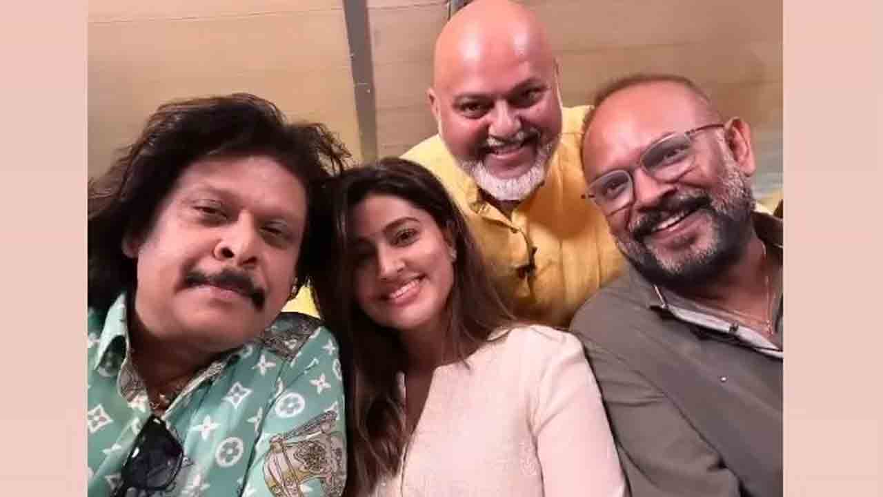 Thalapathy 68 | వెంకట్‌ ప్రభుతో సెల్ఫీ.. Thalapathy 68లో స్నేహ వార్తలపై క్లారిటీ..!