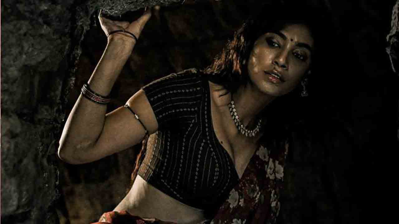 Tiger Nageswara Rao | టైగర్‌ నాగేశ్వర రావు నుంచి జయవాణి లుక్.. ఇంతకీ ఈ భామ ఎవరో తెలుసా..?