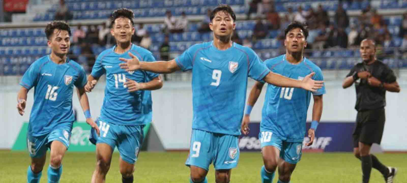 సెమీస్‌లో భారత్‌