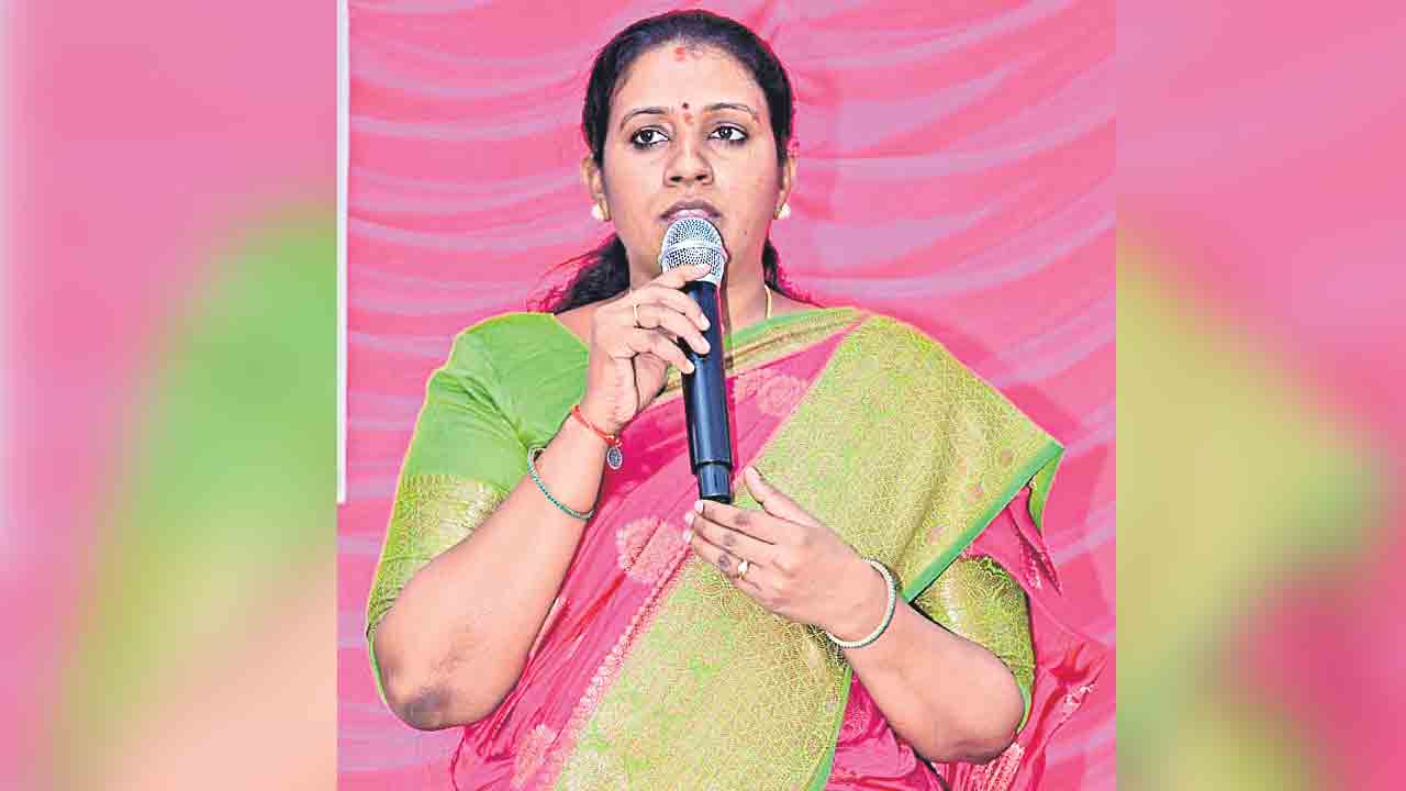 మహిళలను వేధించడమే బీజేపీ ధర్మమా?