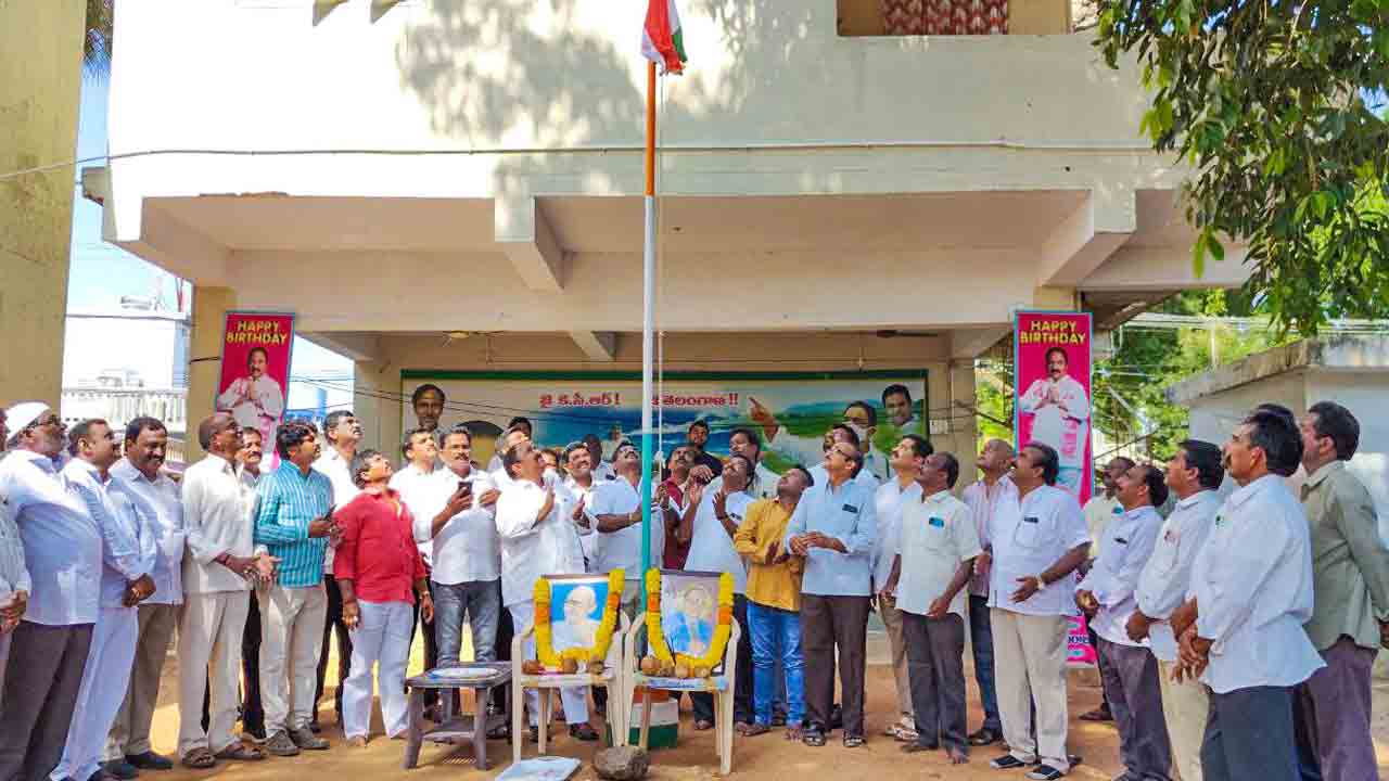 కాంగ్రెస్‌, బీజేపీలు తెలంగాణకు ద్రోహం చేశాయి