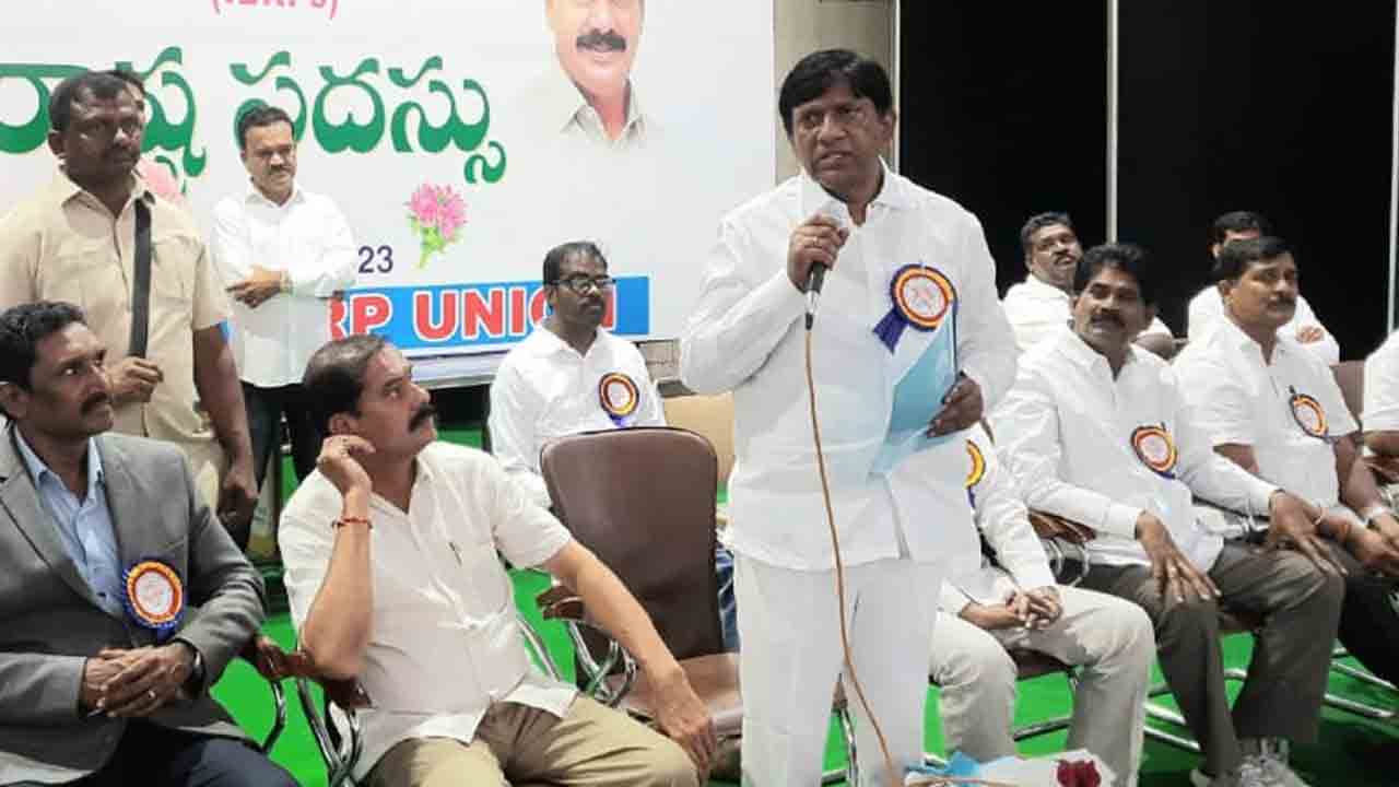 దివ్యాంగ పిల్లలకు బోధన గొప్ప విషయం