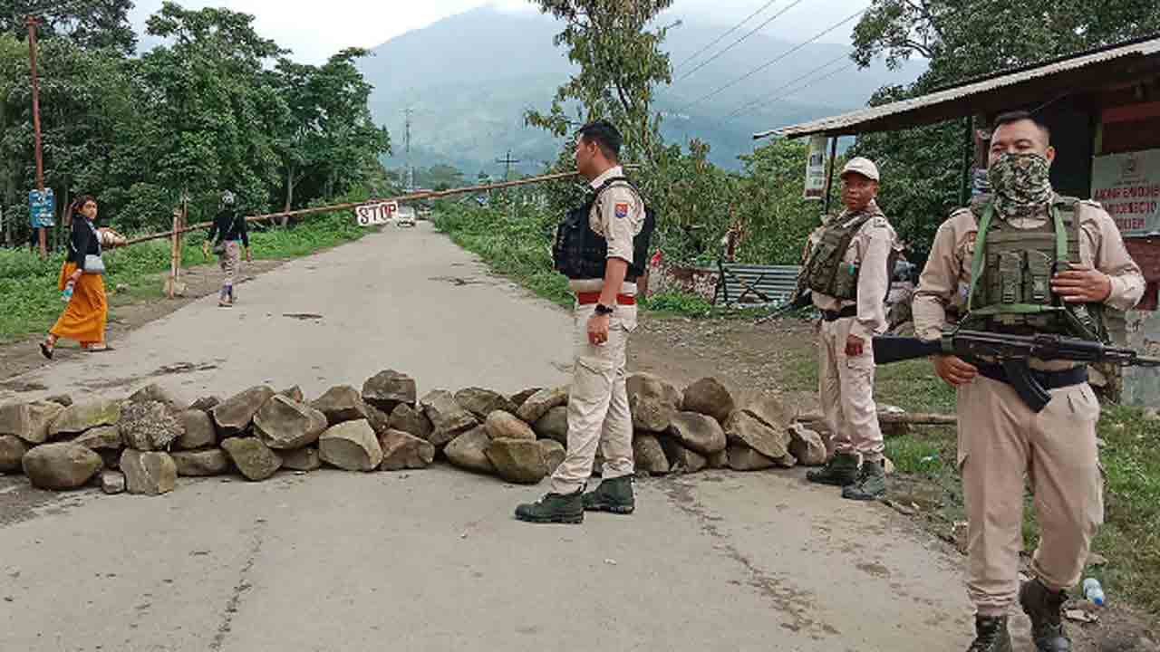 Manipur Violence | మణిపూర్‌లో కొనసాగుతున్న హింస.. కాల్పుల్లో పోలీస్‌ మృతి