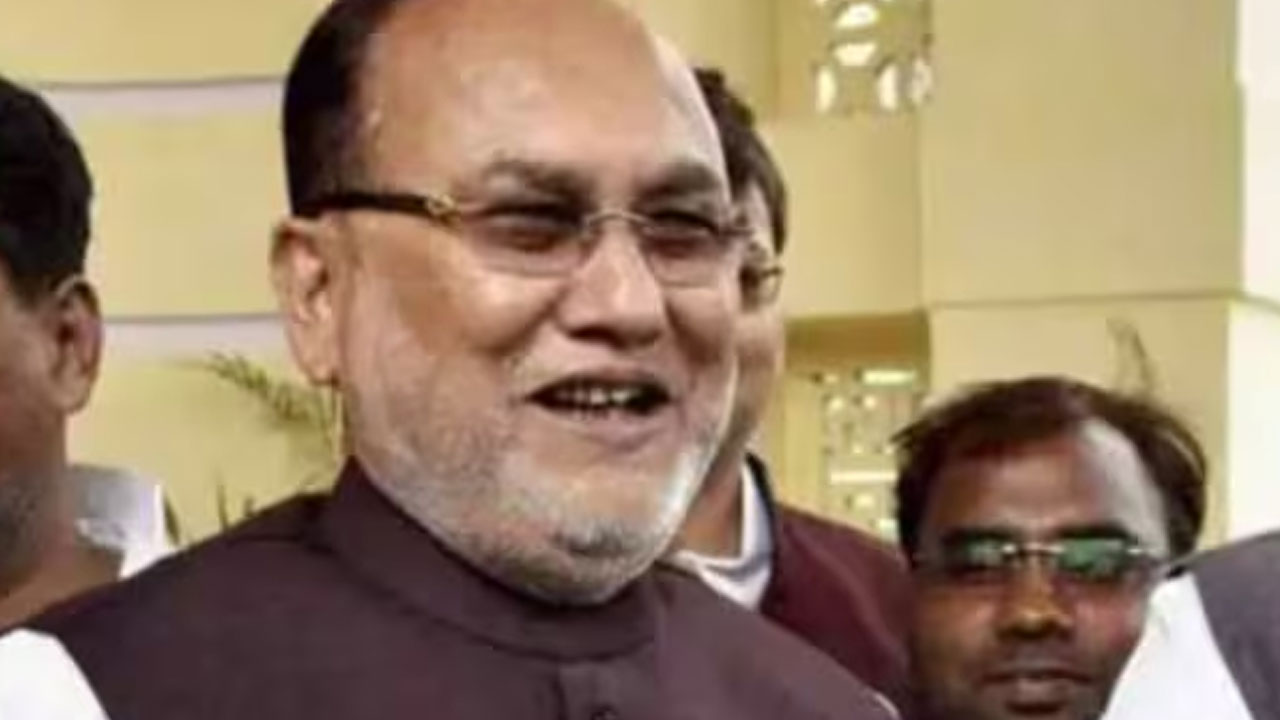 Abdul Bari Siddiqui: లిప్‌స్టిక్ పెట్టుకున్న ఆడ‌వాళ్ల‌కు రిజ‌ర్వేష‌న్ అవ‌స‌ర‌మా? ఆర్జేడీ నేత వివాదాస్ప‌ద వ్యాఖ్య‌లు