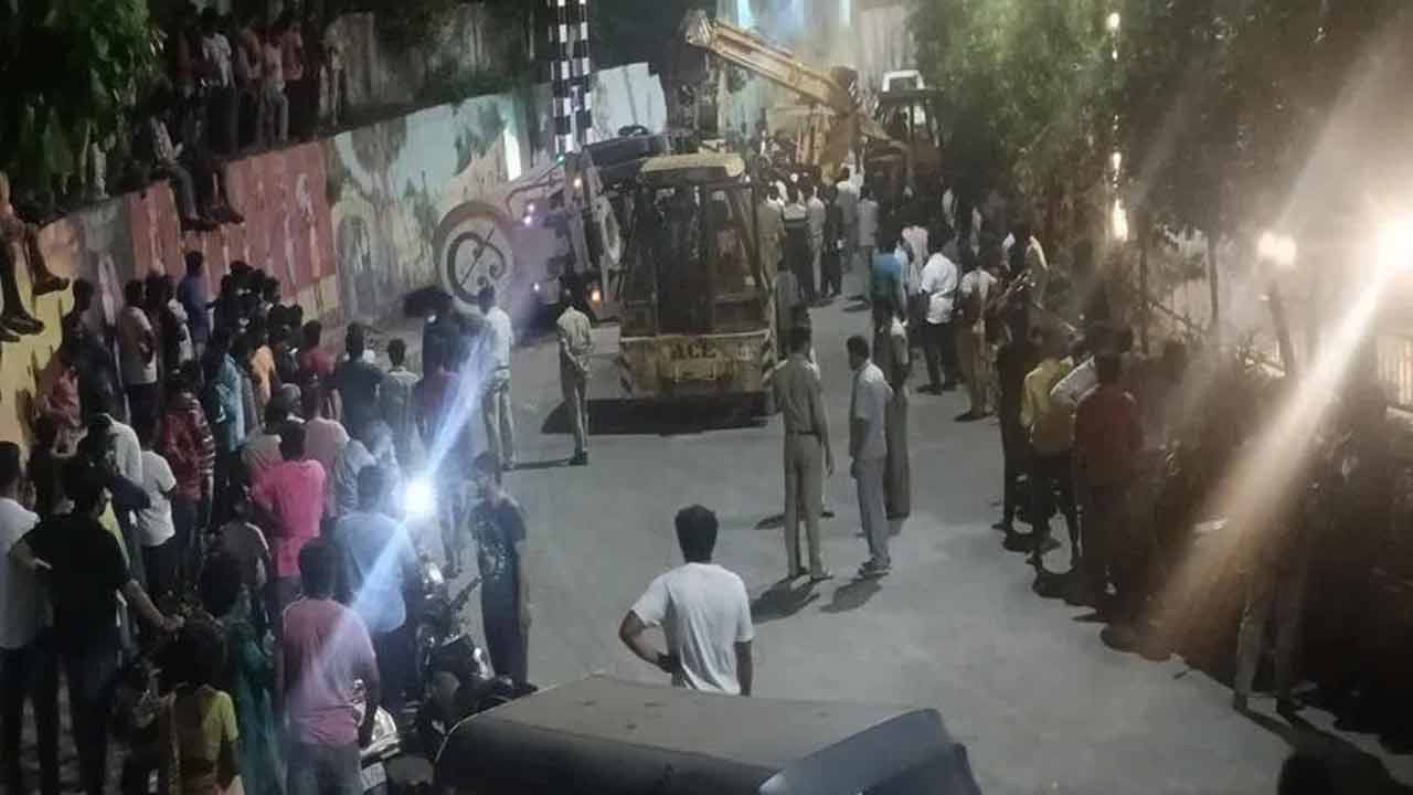 Kothagudem | కొత్త‌గూడెంలో ఘోర రోడ్డు ప్ర‌మాదం.. ఇద్ద‌రు మృతి