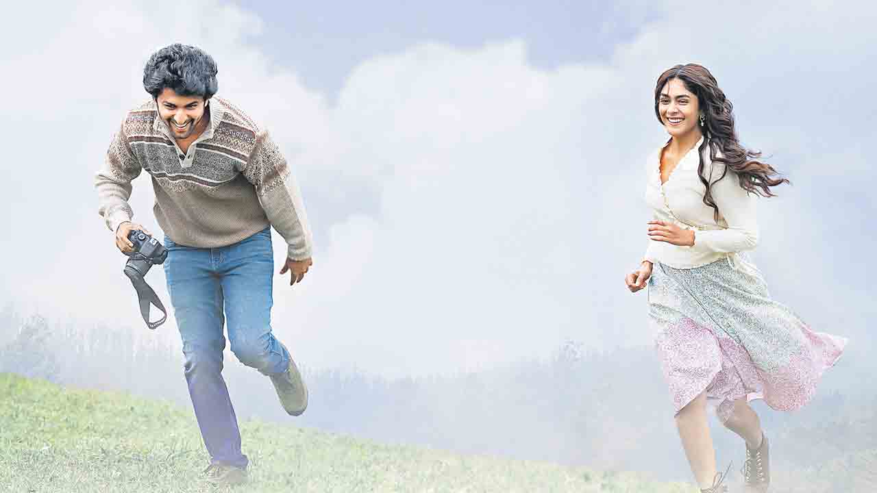 సమయమా భలే సాయం చేశావమ్మా..