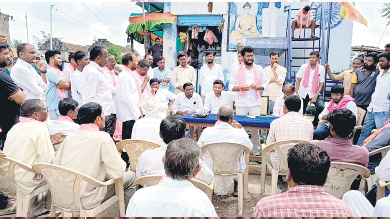 పథకాలను సద్వినియోగం చేసుకోవాలి