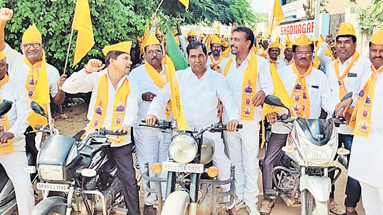 చిరస్మరణీయుడు కొండా లక్ష్మణ్‌బాపూజీ