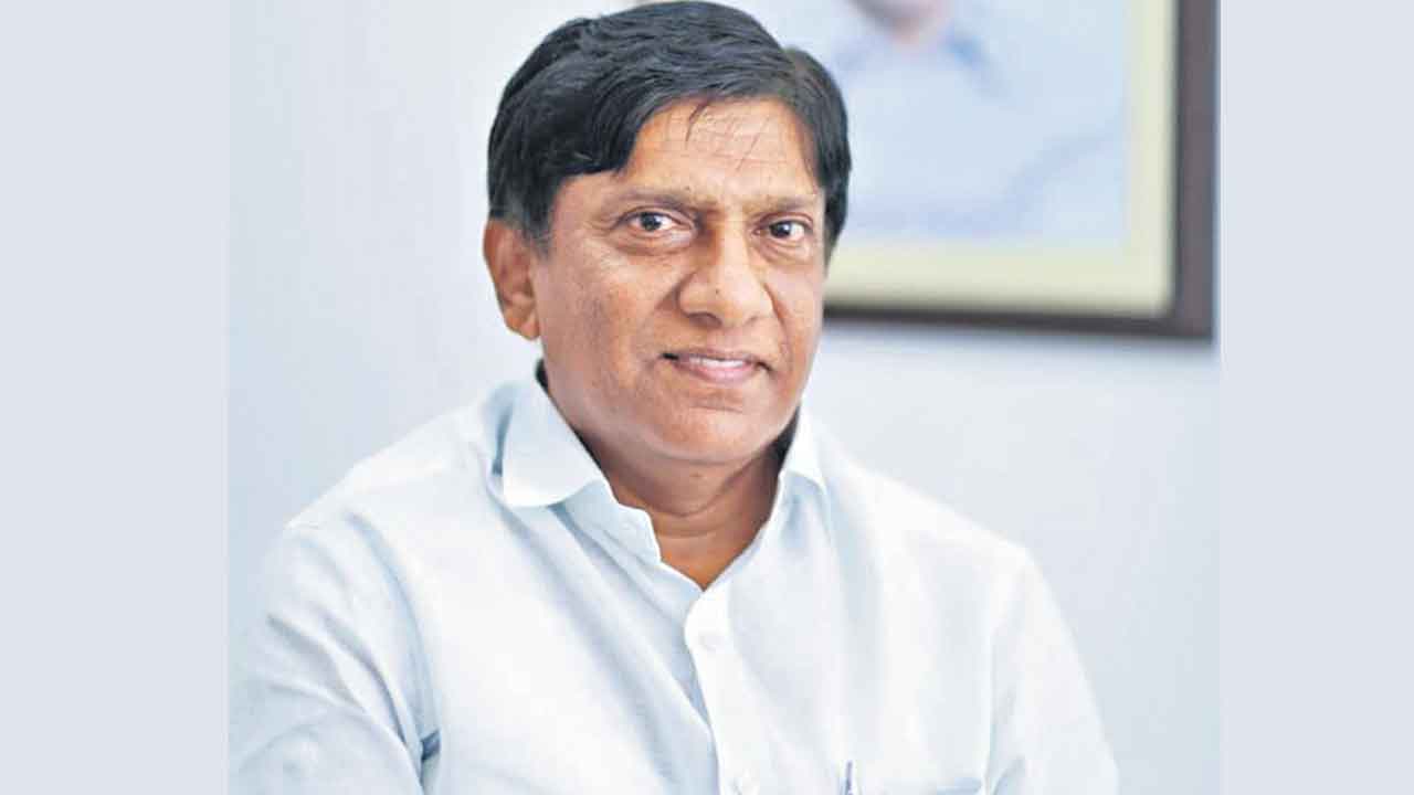 బీజేపీ డైవర్షన్‌ పాలిటిక్స్‌