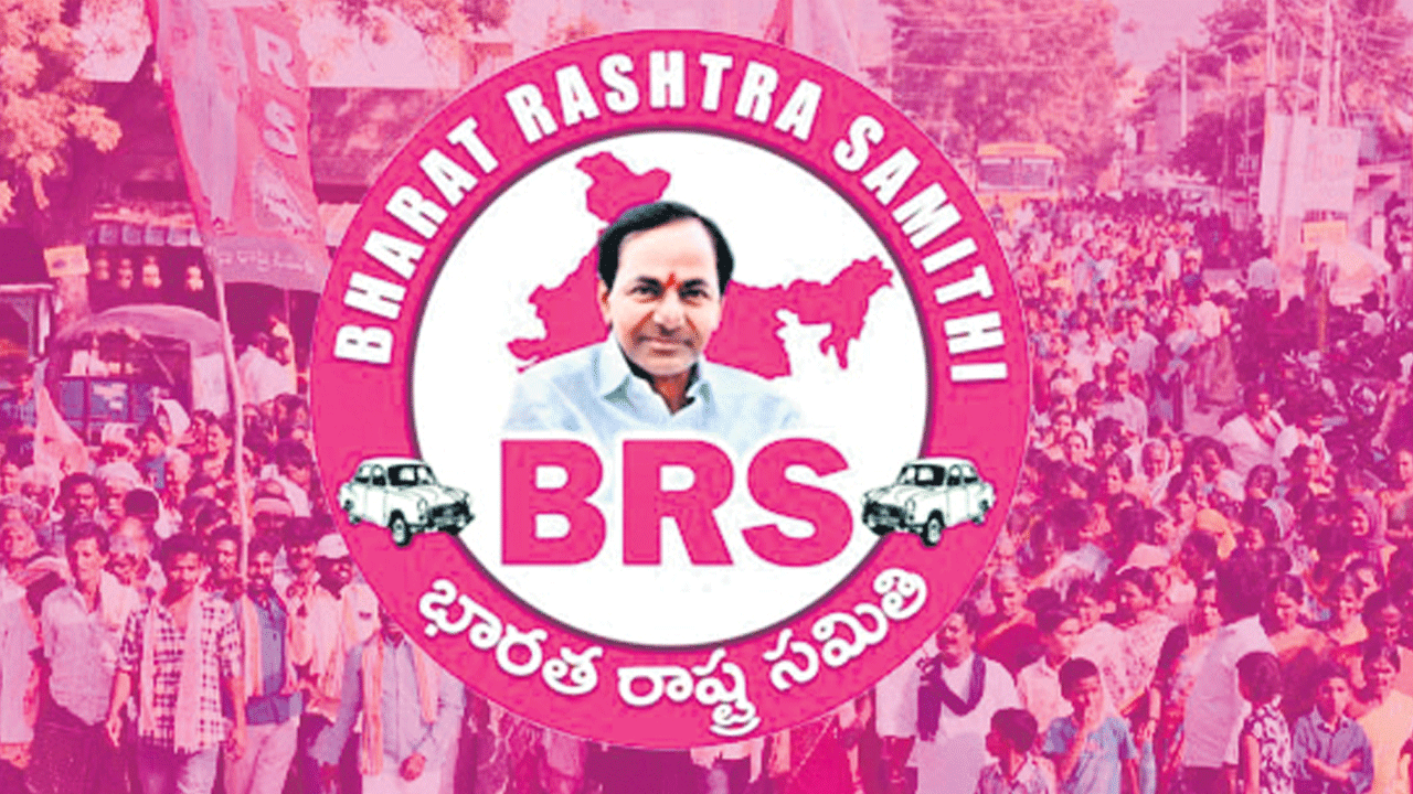 కార్యకర్తలకు ప్రమాద బీమా