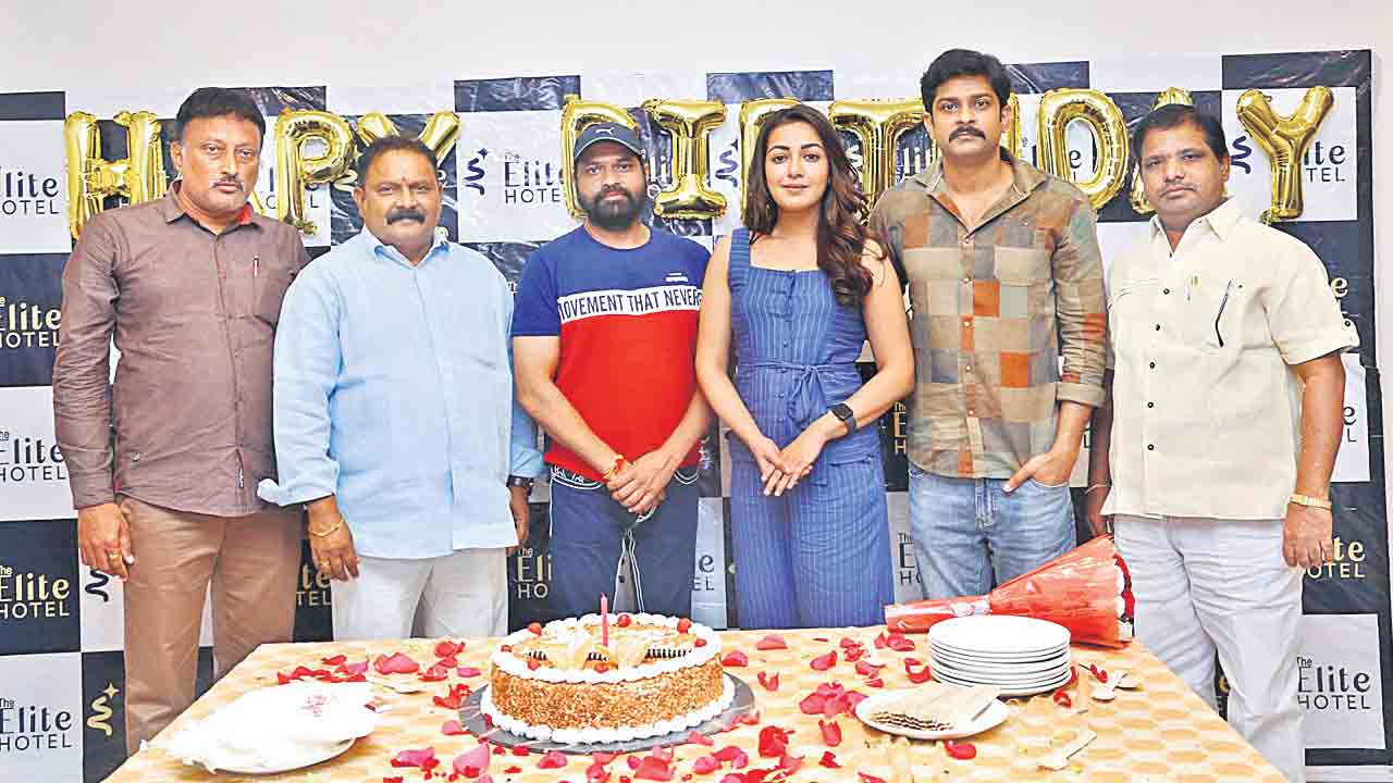 కొత్త దారిలో పయనం