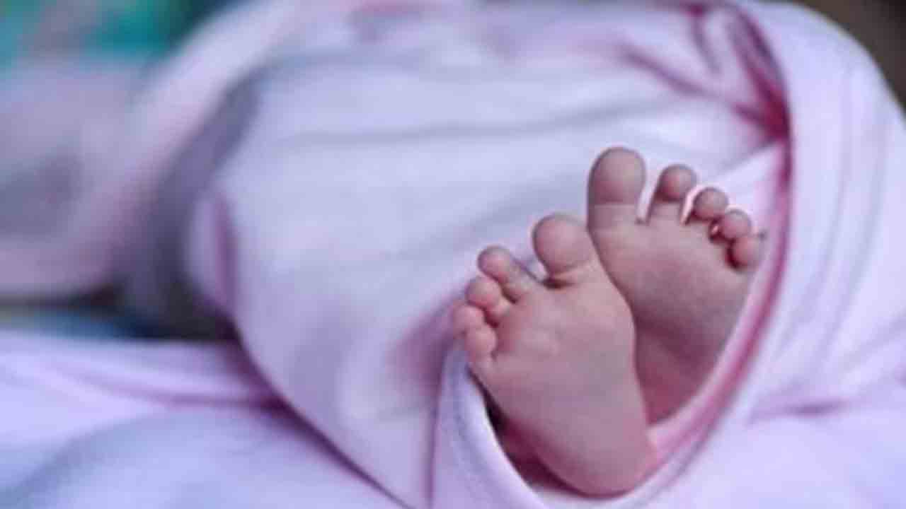 Fernandes Hospital | ఫెర్నాండెజ్‌ దవాఖానలో చిన్నారి మృతి.. ఆందోళనకు దిగిన బంధువులు