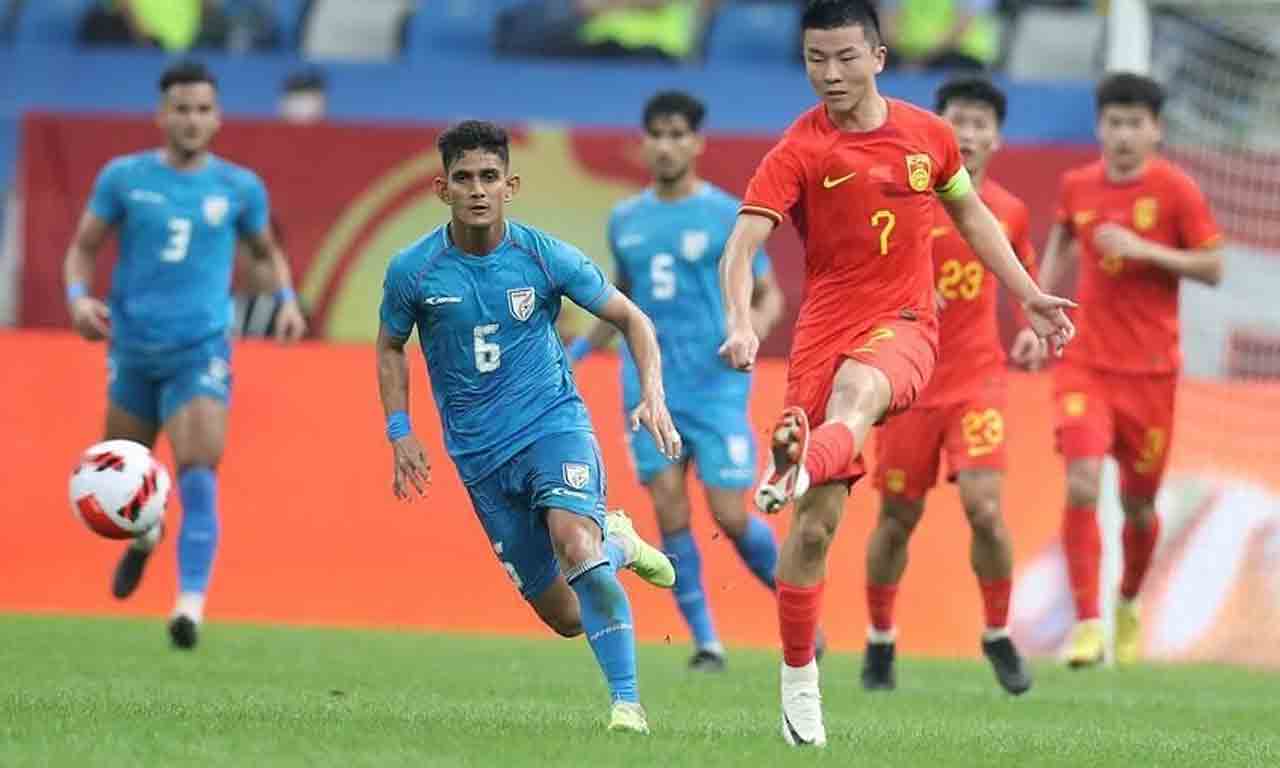 Asian Games 2023 | ఆసియా గేమ్స్ ఆరంభ పోరు.. భార‌త ఫుట్‌బాల్ జ‌ట్టుకు షాకిచ్చిన చైనా