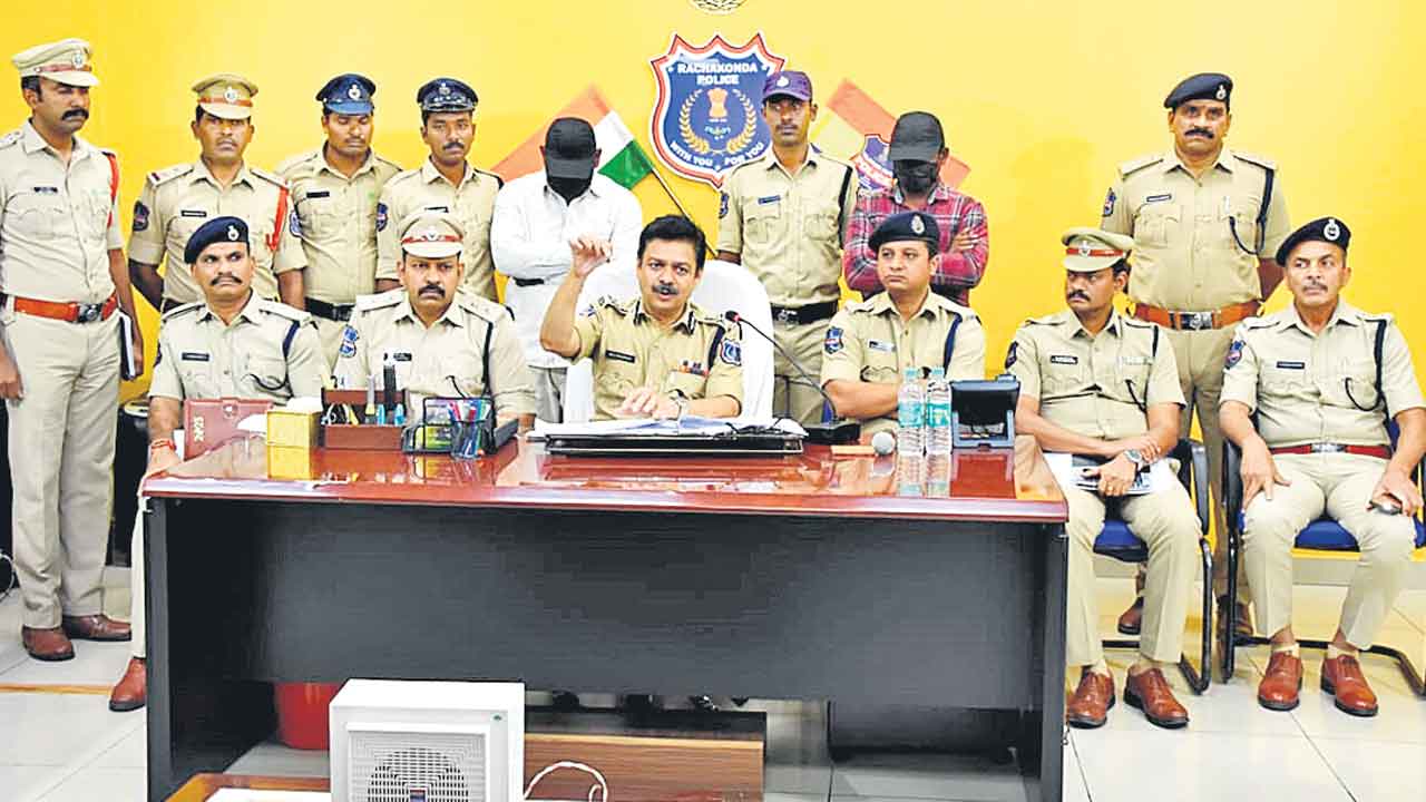 నిర్మాణాల బ్లాస్టింగ్కు.. అనుమతి తప్పనిసరి