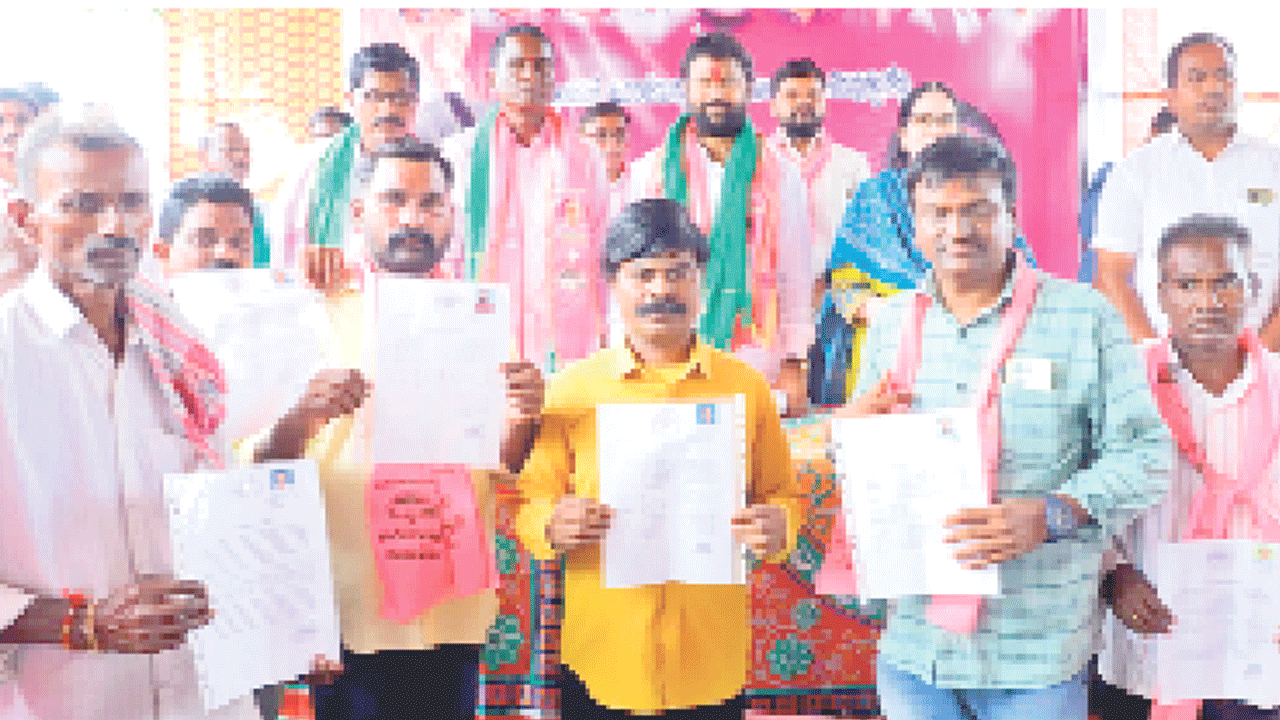 ఇంటింటా పథకాల పంట