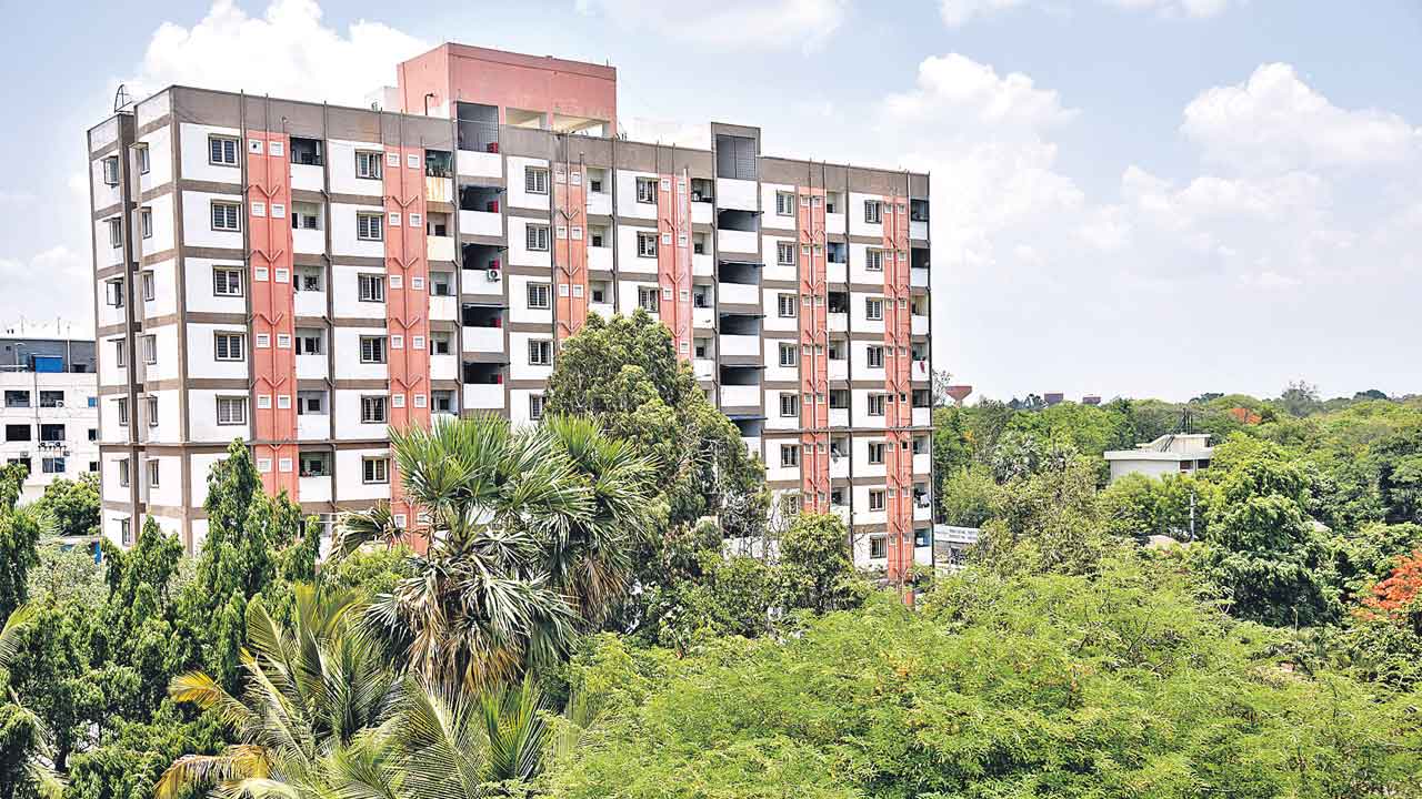 15న సొంతింటి అదృష్టం