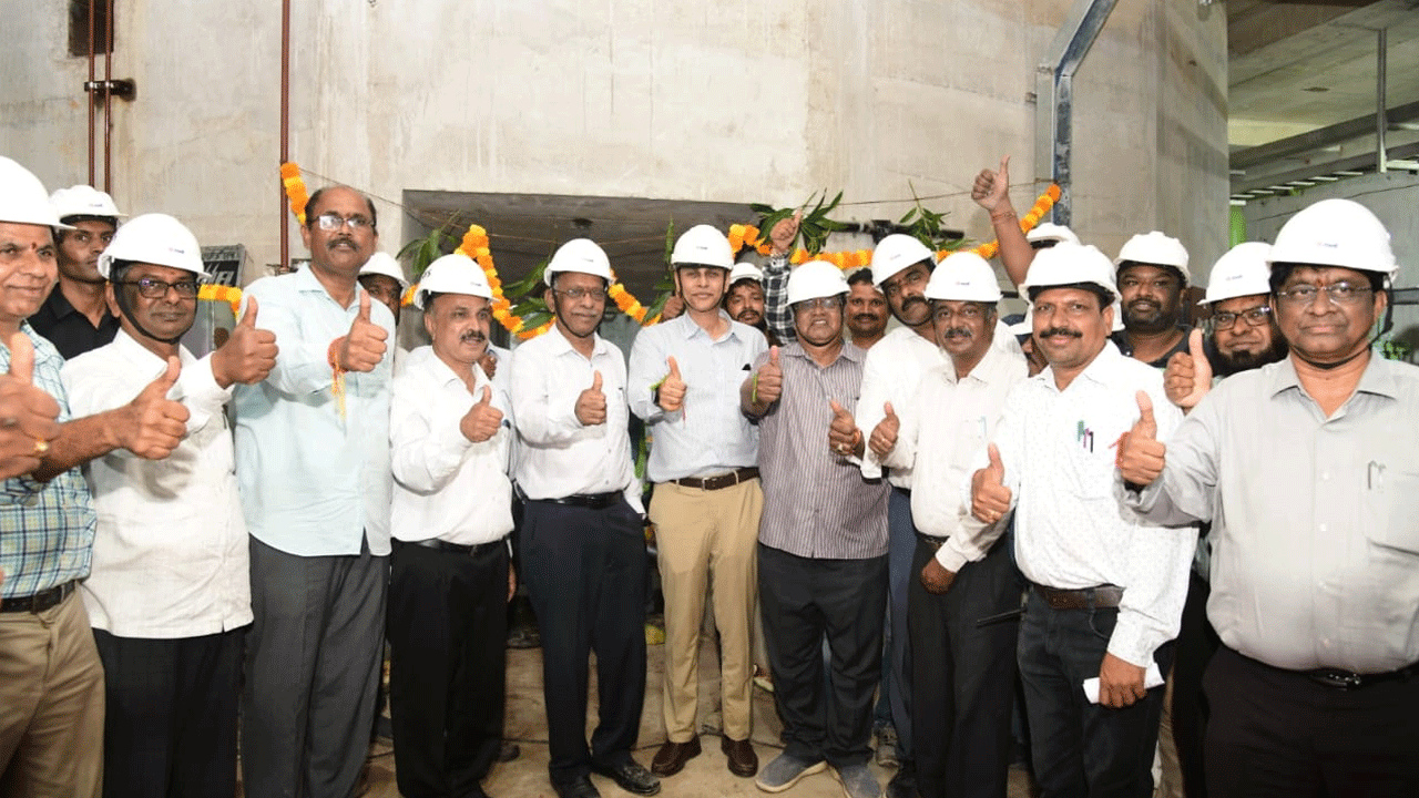 Palamuru dry run | పాలమూరు డ్రైరన్‌ సక్సెస్‌..సంబురాలు చేసుకున్న ఇంజినీర్లు