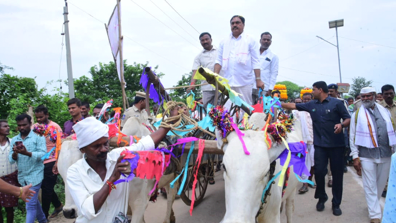 Minister Errabelli | ఎస్టీలలో వ‌ర్గీక‌ర‌ణ చిచ్చుకు కాంగ్రెస్‌ కుట్ర పన్నుతున్నది : మంత్రి ఎర్రబెల్లి