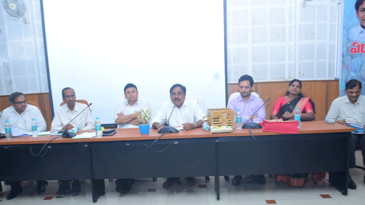 Minister Errabelli | మహిళల ఆర్థికాభివృద్ధికి సీఎం కేసీఆర్‌ కృషి : మంత్రి ఎర్రబెల్లి