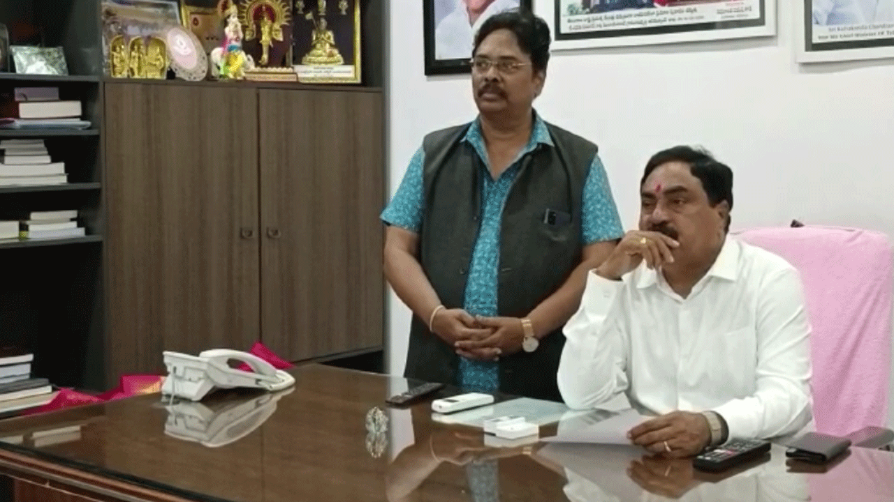 Minister Errabelli | ప్రభాకర్ జైని నిర్మించిన కాళోజీ డాక్యుమెంటరీ అద్భుతం:  కాళోజీ