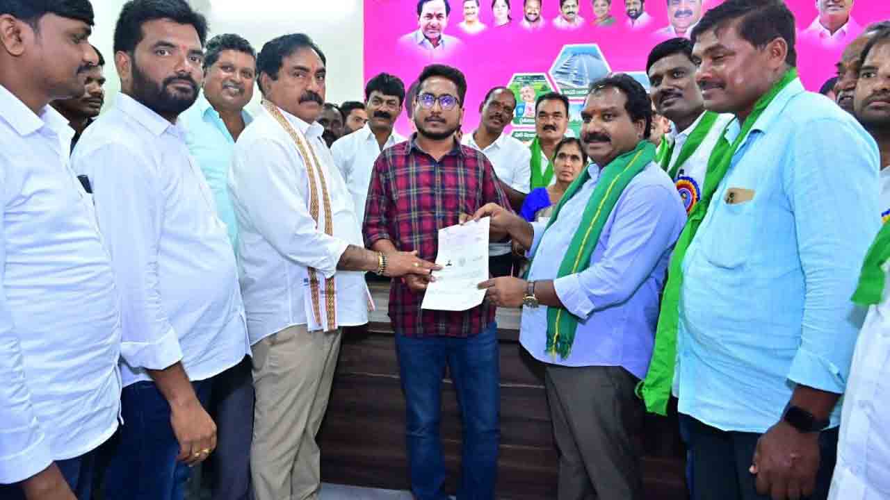 బీఆర్‌ఎస్‌ పాలనలో రైతులు ఖుషీ