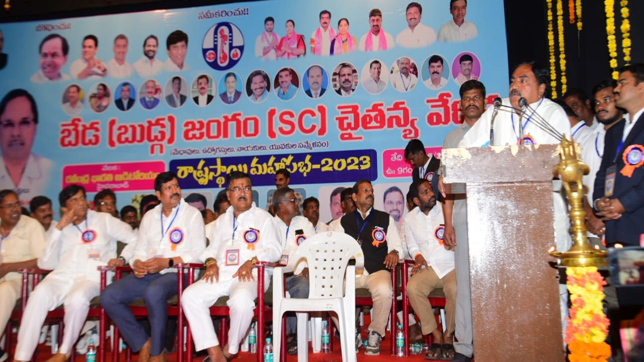 Minister Yerrabelli Dayakar Rao | బుడగ జంగాలను గుర్తించింది సీఎం కేసీఆరే : మంత్రి ఎర్రబెల్లి