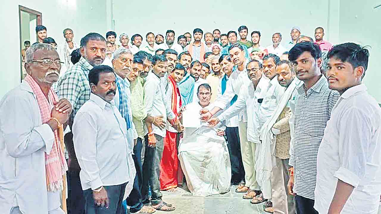 బీఆర్‌ఎస్‌కు మద్దతుగా తీర్మానాల వెల్లువ