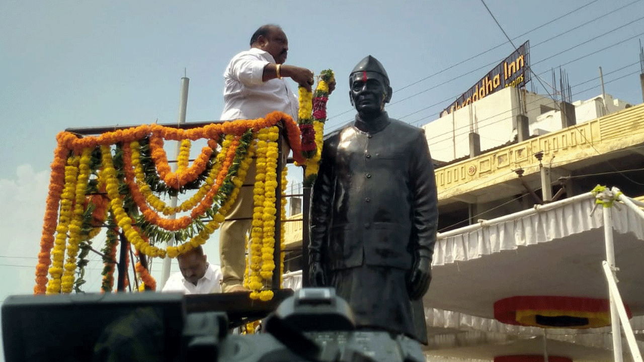 Minister Gangula | గవర్నర్ తమిళిసై బడుగు, బలహీన వర్గాల వ్యతిరేకి : మంత్రి గంగుల కమలాకర్