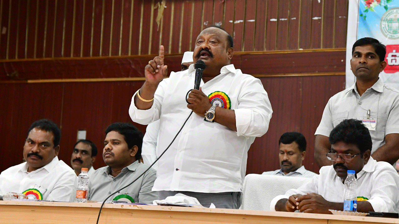 Minister Gangula | స్వయం పాలనలోనే విద్యా రంగంలో విప్లవాత్మక మార్పులు : మంత్రి గంగుల